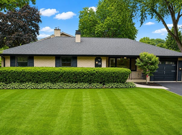 51 E Heron Drive, Palatine, IL 60067