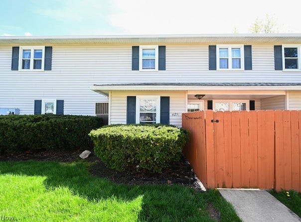 4251 Regal Avenue, Brunswick, OH 44212