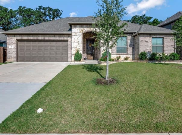 237 Gardenia Drive, Azle, TX 76020