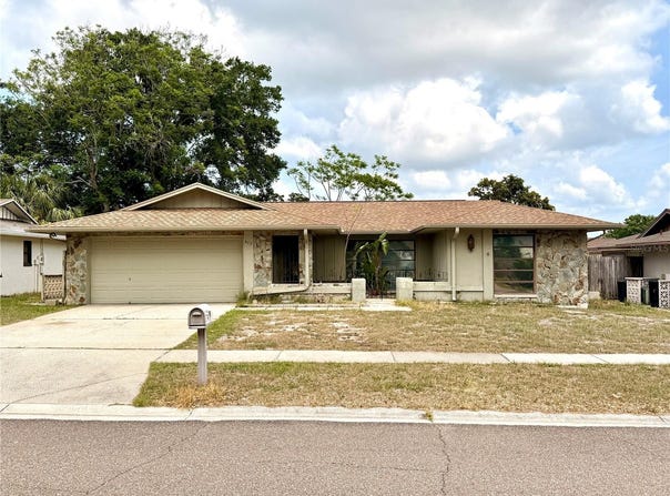 613 SANDY HOLLOW RD, TARPON SPRINGS, FL 34689