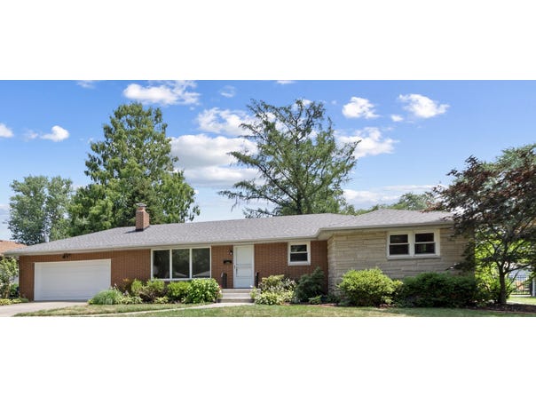 9005 Cottage Grove Avenue, Highland, IN 46322