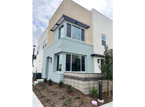 3680 E. Jacobson Paseo #12, Ontario, CA 91761