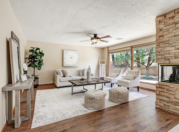 338 WHITE OAKS Drive NE, Albuquerque, NM 87122