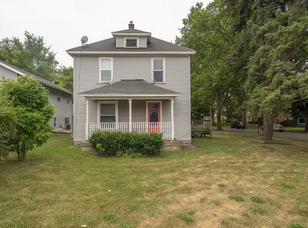 352 Holmdene Boulevard NE, Grand Rapids, MI 49503
