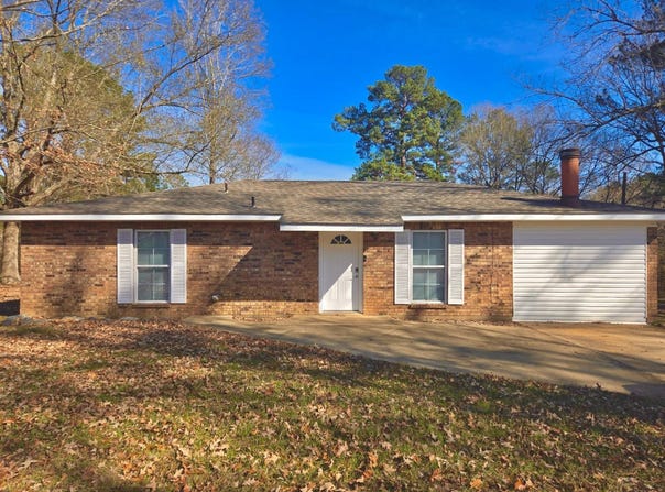 4236 Blalock Road, Pineville, LA 71360
