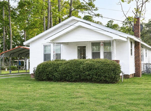 910 Sandy Bluff Rd., Mullins, SC 29574