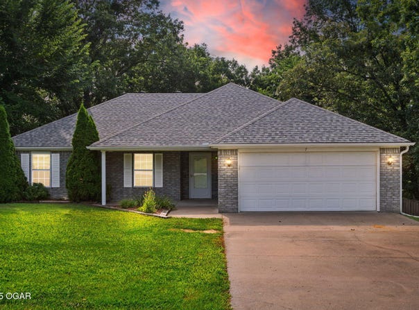 7 Taransay Circle, Bella Vista, AR 72715
