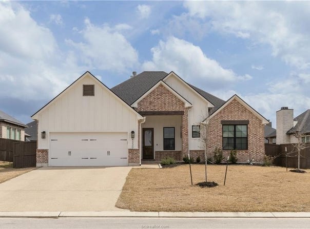 4330 Fox River Lane, Bryan, TX 77802