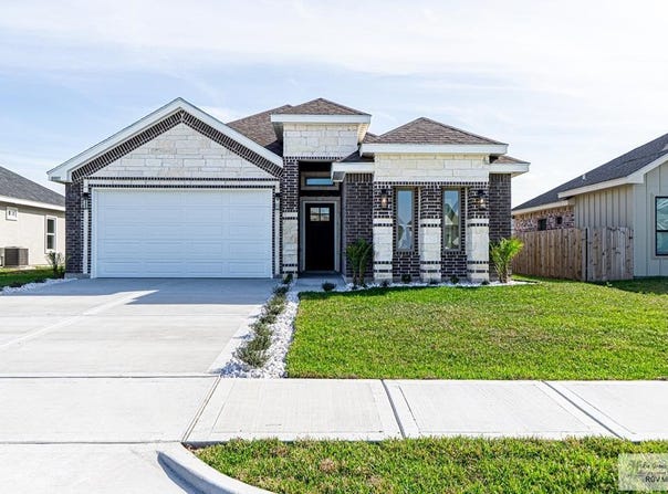 8801 SWAN LAKE DR, HARLINGEN, TX 78552