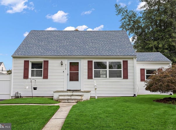215 DECALB AVE, WILMINGTON, DE 19804