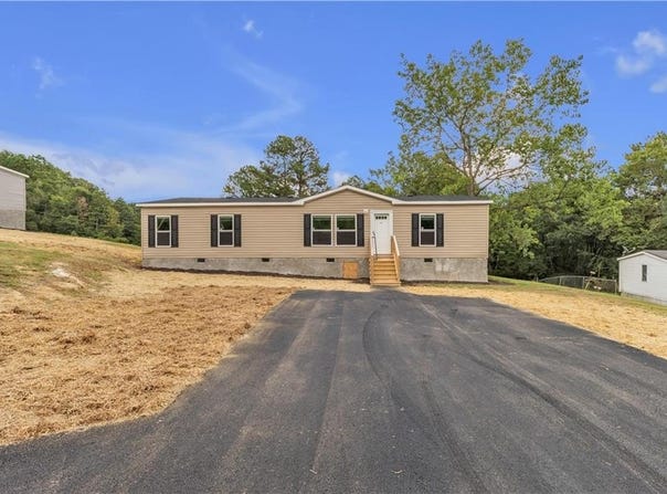 82 Spruce Lane SE, Cartersville, GA 30121