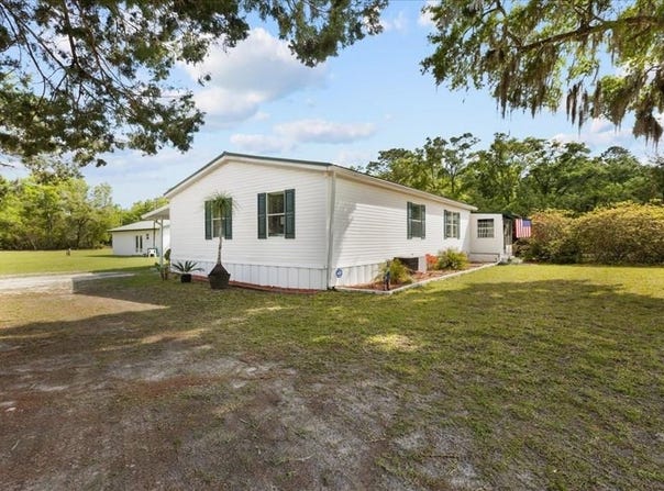 6051 82nd Ln, Chiefland, FL 32626