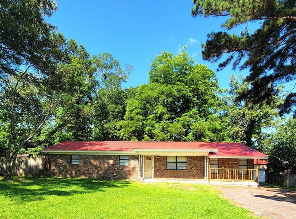 204 Wildwood, White Hall, AR 71602-9999
