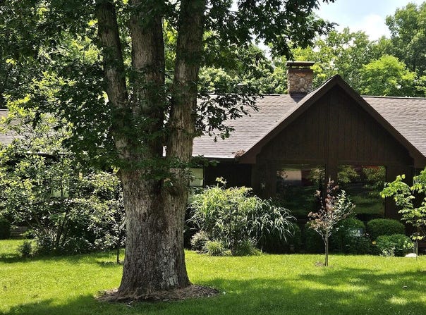 1220 Fox Wood Road, Frankfort, KY 40601