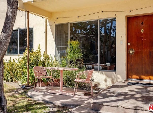 1633 E 1st St, Long Beach, CA 90802
