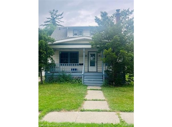 1329 Minnie Street, Port Huron, MI 48060