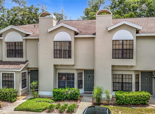 5100 BURCHETTE Road, TAMPA, FL 33647
