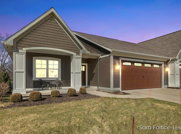 6501 Andre's Crossing, Grandville, MI 49418