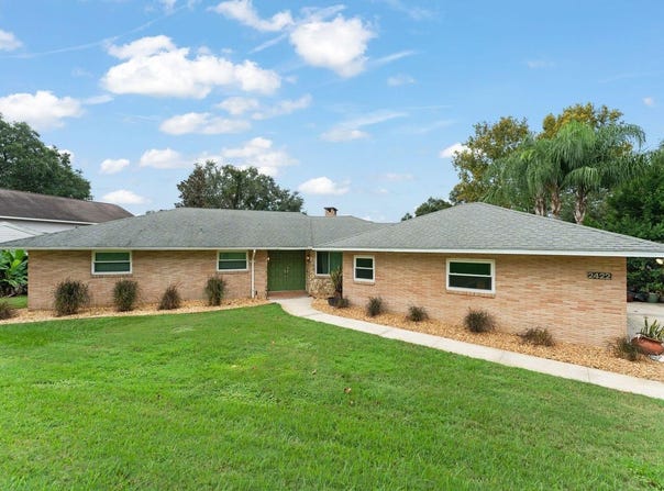 2422 TOPPING PLACE, EUSTIS, FL 32726