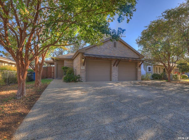 388 E Faust, New Braunfels, TX 78130