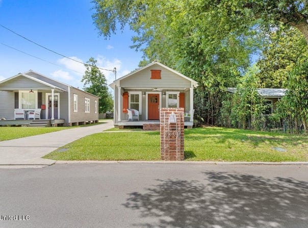 1309 Bowen Avenue, Ocean Springs, MS 39564