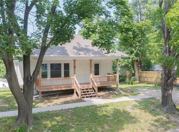 303 N Main Street, Oregon, MO 64473