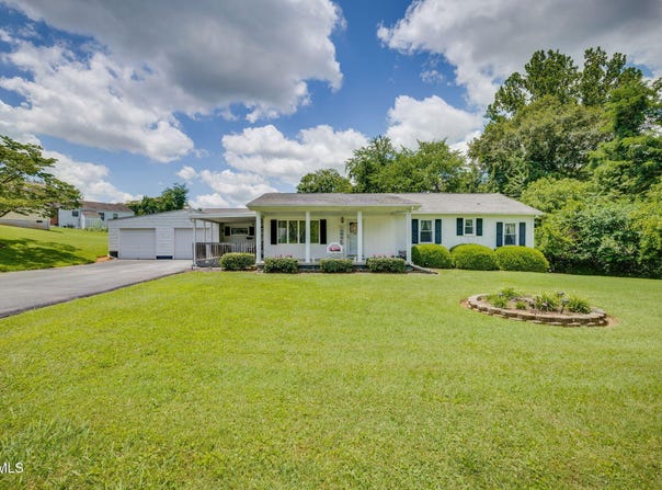 2603 Mimosa Lane, Johnson City, TN 37604