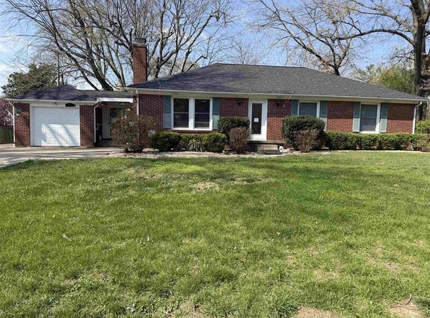 1900 W Clinton Place, Owensboro, KY 42301