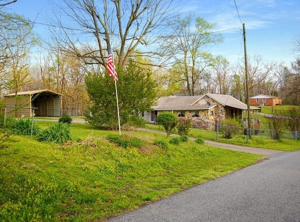 430 Spring Street, ERIN, TN 37061
