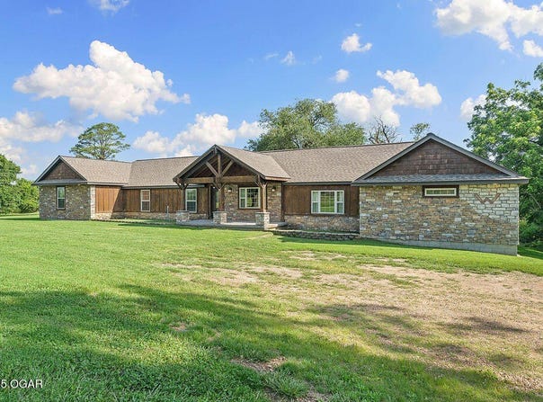 6269 E State Highway 76, Anderson, MO 64831