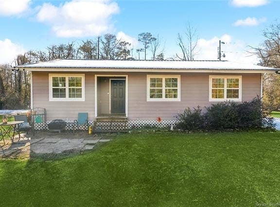27793 W 22 Highway, Springfield, LA 70462