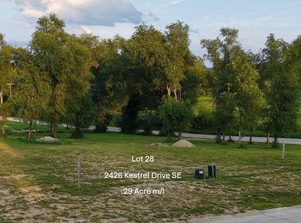 2426 Kestrel Drive SE, Cedar Rapids, IA 52403
