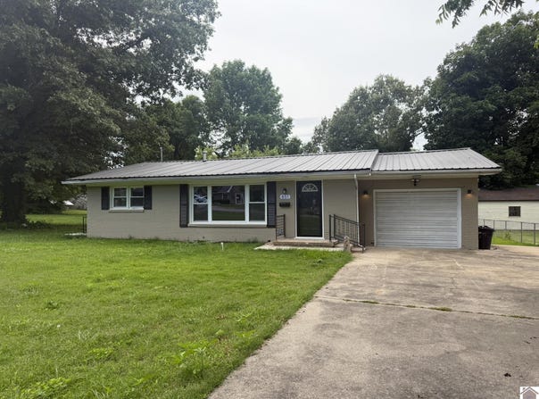 651 Olive Street, LaCenter, KY 42056