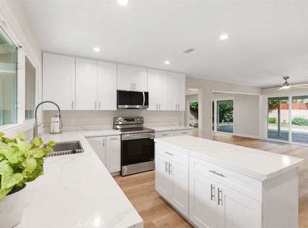19437 Bryant Street, Northridge, CA 91324