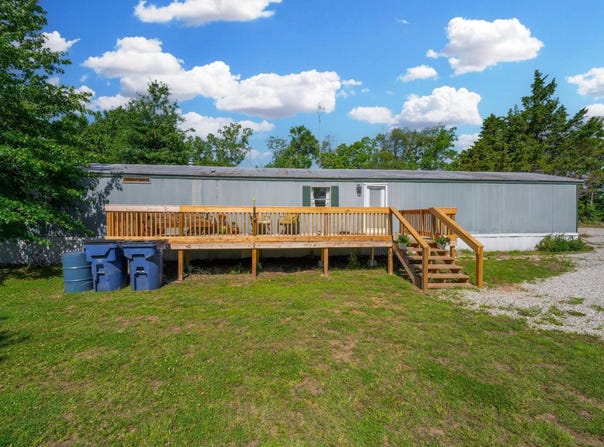 9901 E 103rd St S, Mulvane, KS 67110