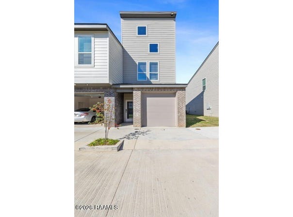 500 Highland Oaks Lane, Lafayette, LA 70508