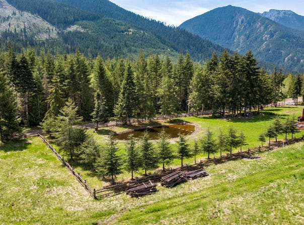 7103 Deer Park Rd, Port Angeles, WA 98362