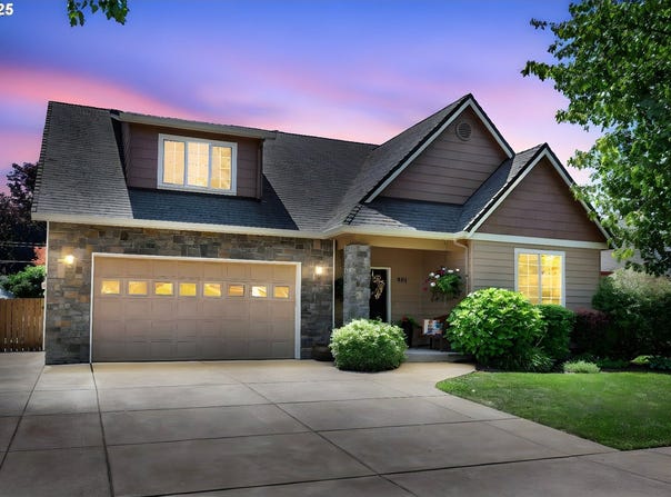 951 S ST, Springfield, OR 97477