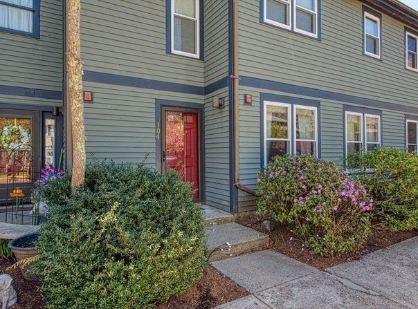 110 Dean St, Taunton, MA 02780