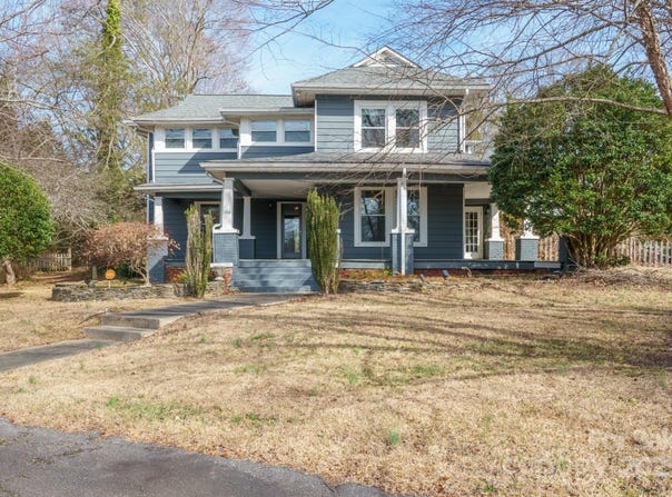 1740 12th Street Drive NW, Hickory, NC 28601