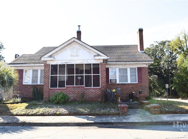 1001 E 41st Street, Savannah, GA 31401