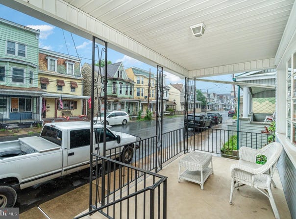 31 S SHAMOKIN STREET, SHAMOKIN, PA 17872