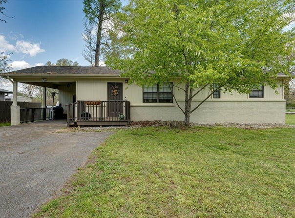 367 Fernwood Drive, Rossville, GA 30741