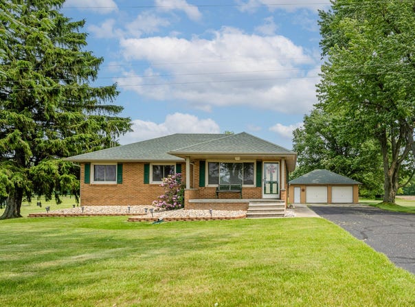 10001 Date Road, Baroda, MI 49101