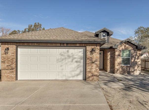 110 79th Street, Lubbock, TX 79404