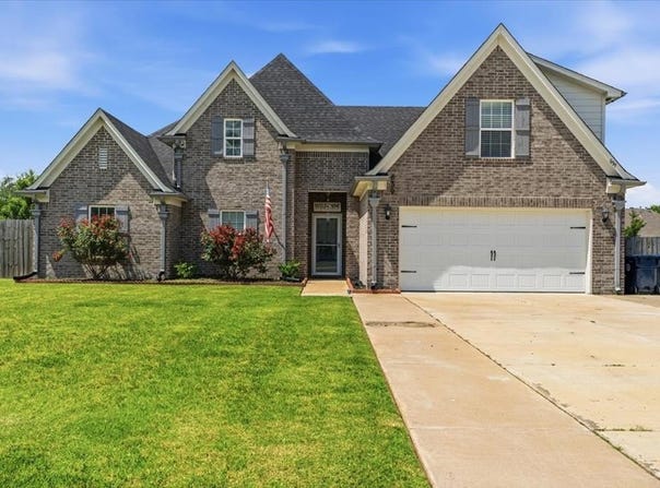 639 ROBINSON DR., Marion, AR 72364