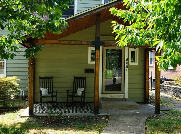 840 Rockwood Ave, Mt Lebanon, PA 15234