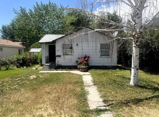 1033 Nevada Street, Gooding, ID 83330