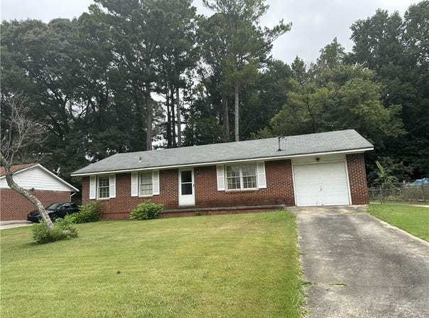 418 Cameo Drive, Riverdale, GA 30274