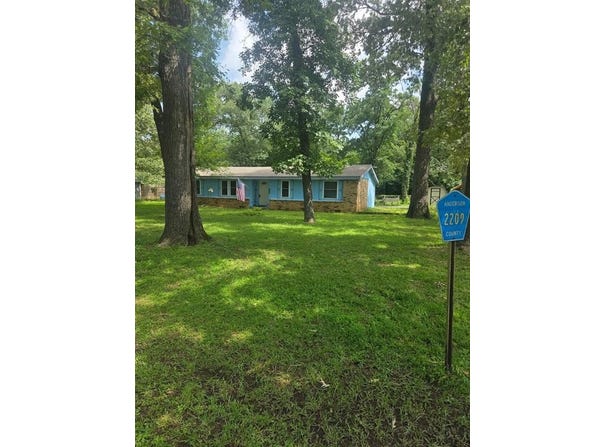 2301 An County Road 2209, Palestine, TX 75803